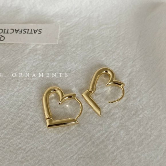 💙Heart Shape Hoops Earrings - Picture 2 of 11